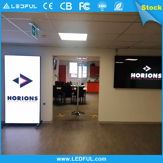  em estoque!  Móvel portátil independente P2.5 P2 P1.8 HD Publicidade comercial em cores para interior LED Tela de pôster digital com moldura de alumínio